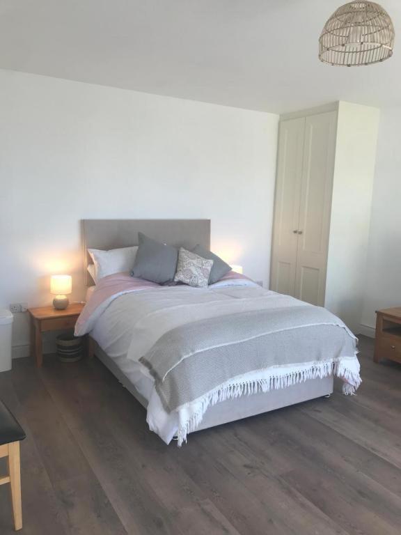 New Studio Near Lahinch, Doolin & Cliffs Of Moher 外观 照片